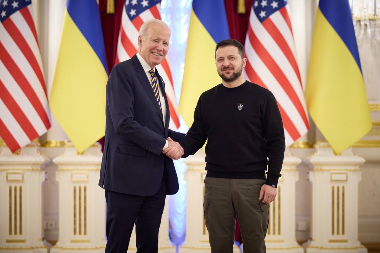 «Путин думал, что Украина слаба, а Запад разделен. Но он ошибался». Заявление Байдена, встретившегося с Зеленским в Киеве