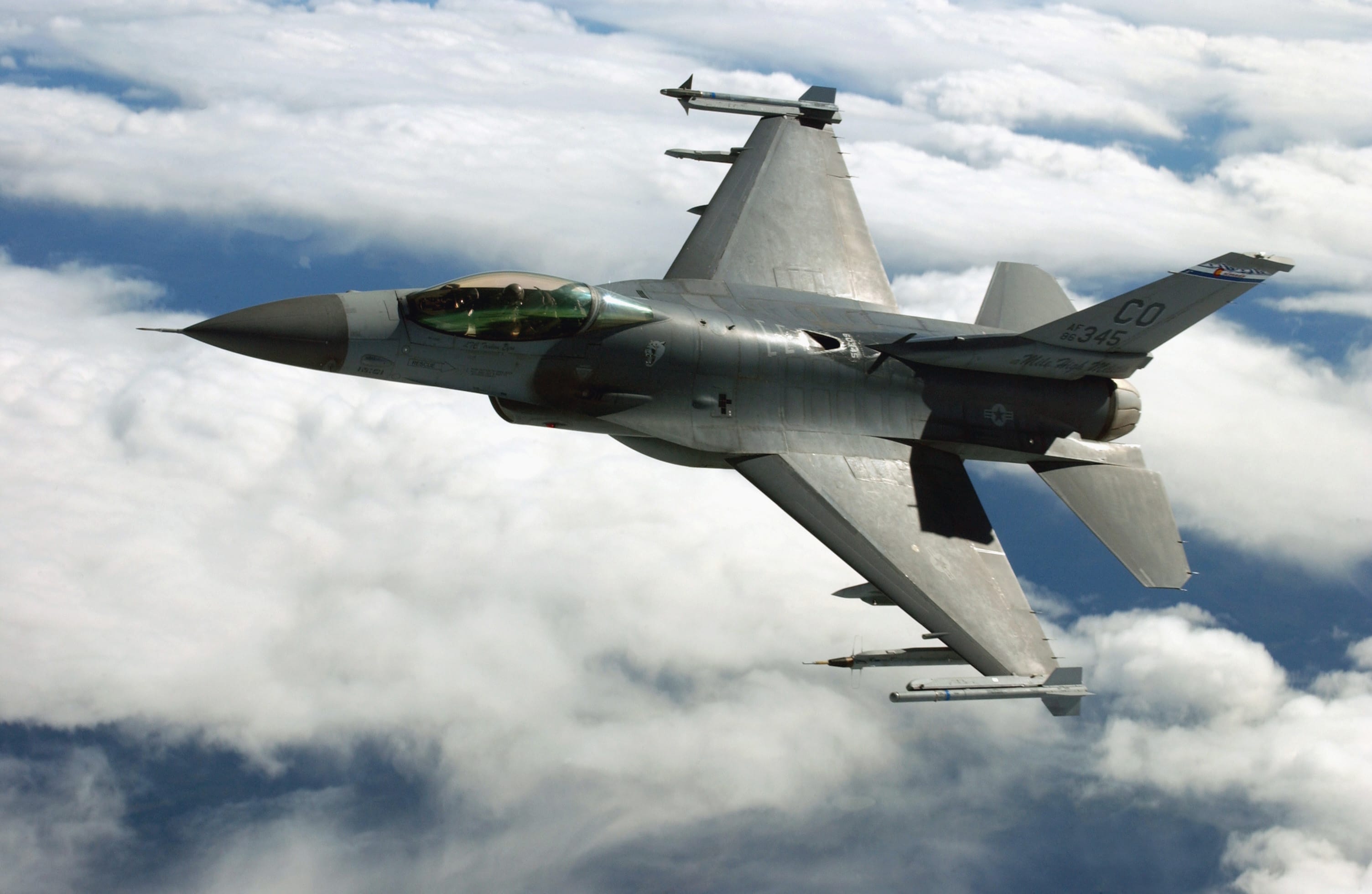 Украина получит истребители F-16 не раньше весны — представитель ВС Украины Юрий Игнат