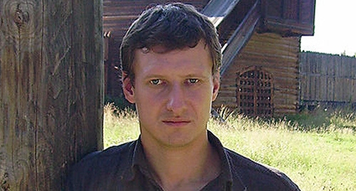 view_800px-Stanislav_markelov_ssf2008 (1)