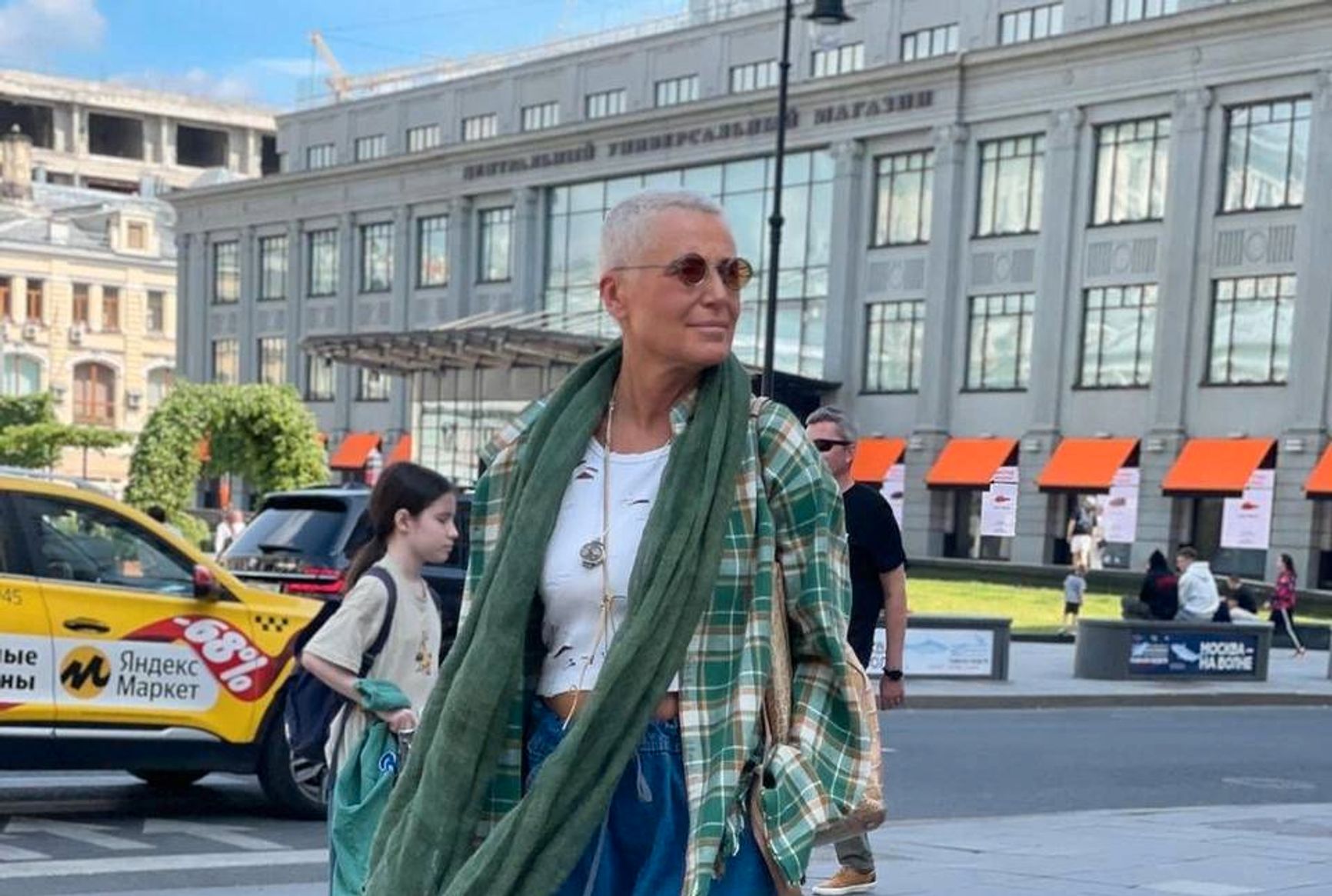 Лилия Рах, байер из Казахстана, обеспечивающая, по словам Васильева, российскую элиту люксовыми брендами