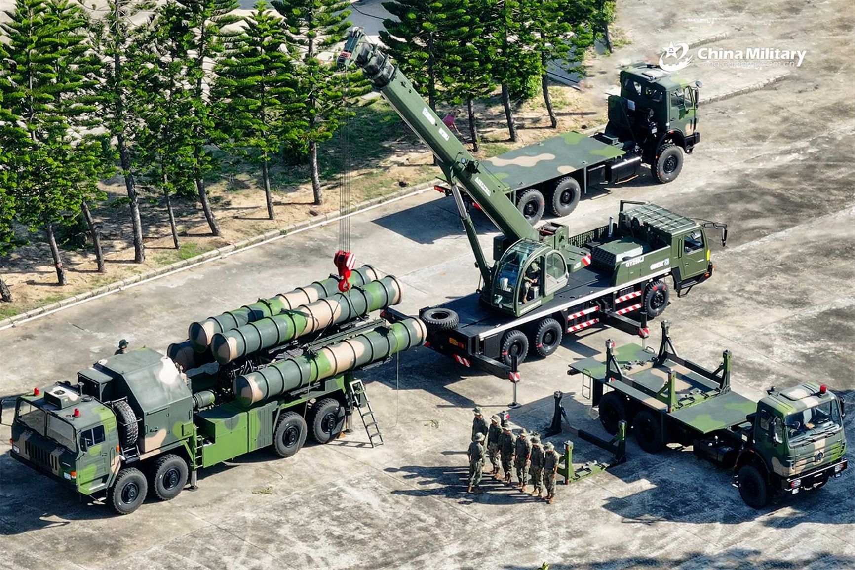 A Chinese HQ-9B air defense system